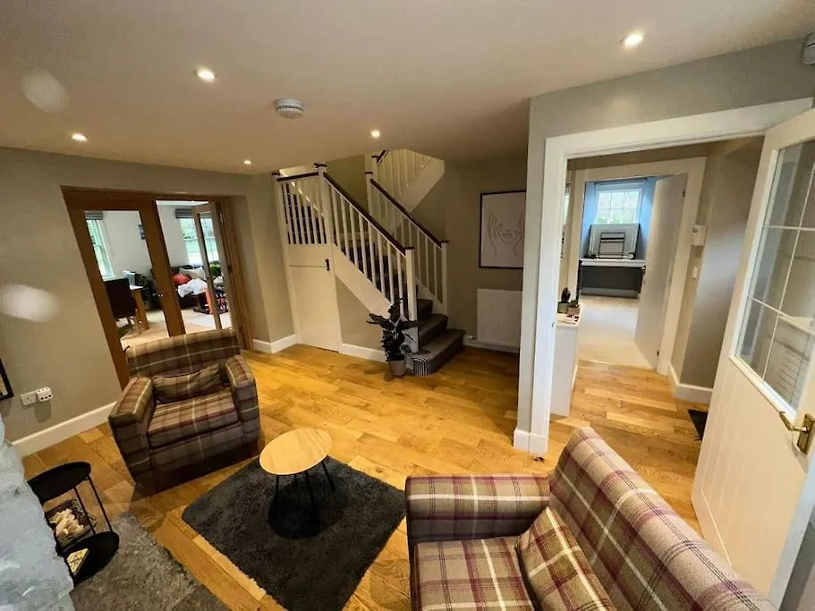 The Gate House - 3 Bed & Parking Villa Edinburg