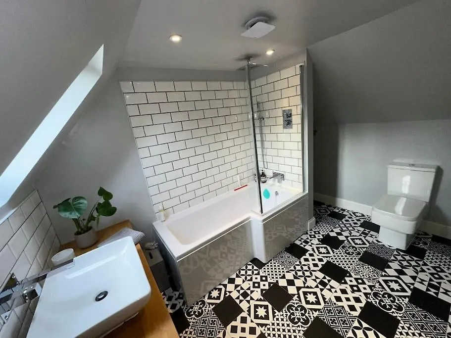 The Gate House - 3 Bed & Parking Villa Edinburg